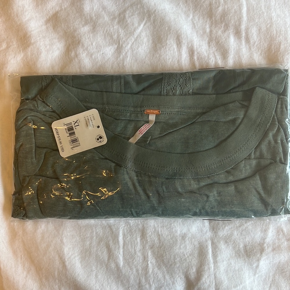 NWT Free People - Fall in Love Lace Inset T-Shirt.Color - Washed Army, Size - XL - Picture 7 of 8
